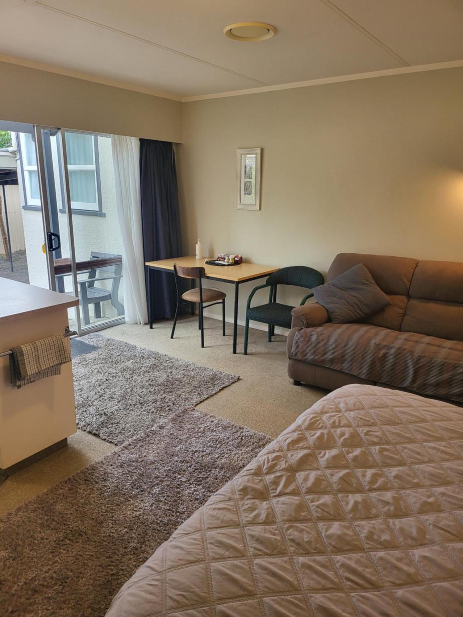Totara Lodge Motel Левин Экстерьер фото