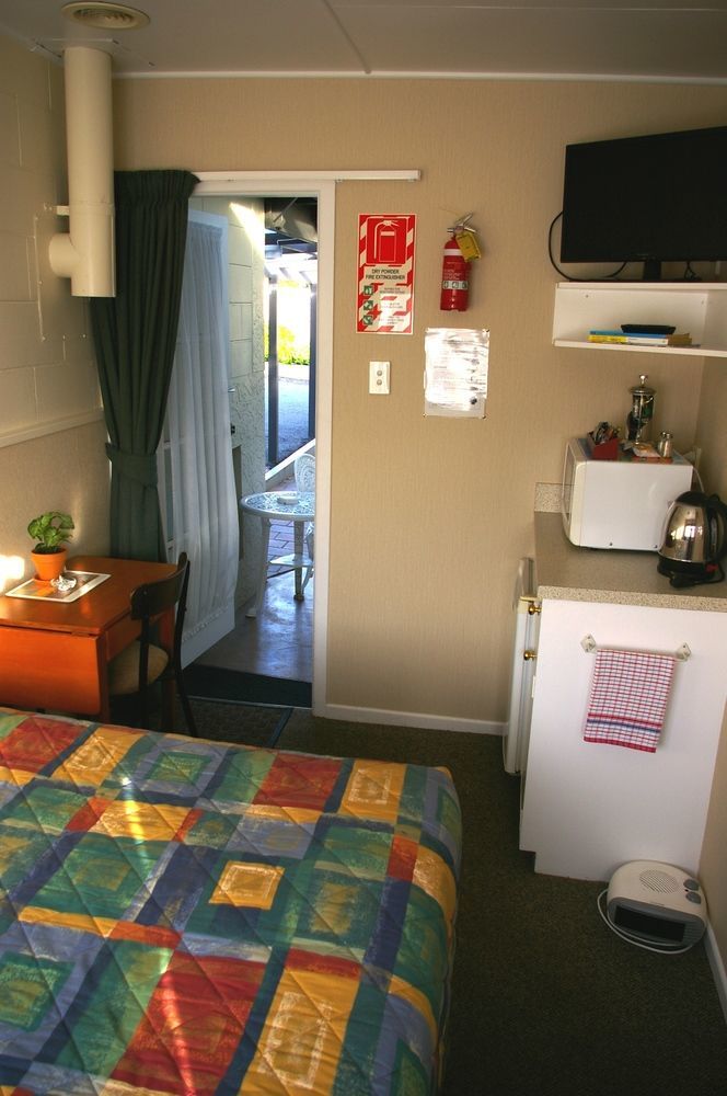 Totara Lodge Motel Левин Экстерьер фото